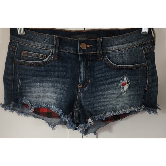 SNEAK PEEK Black Label Dark Wash Distressed Frayed Hem Buffalo Pockets Small - Picture 1 of 3